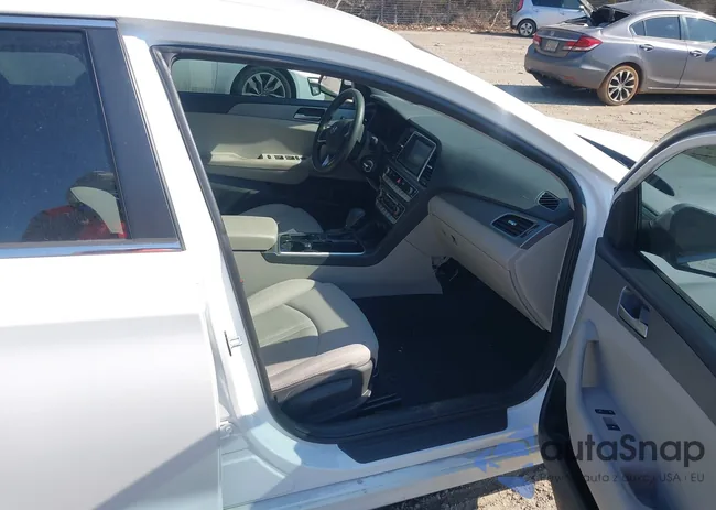 5NPE24AF7KH750723: 44275581