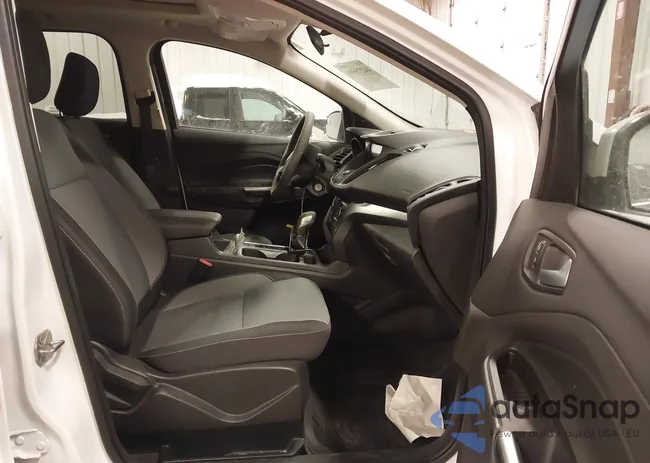 1FMCU0GD9JUA08548: 44275590