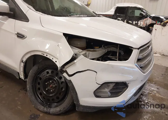 1FMCU0GD9JUA08548: 44275590