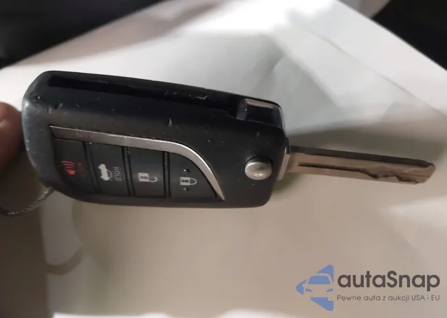 4T1B11HK2KU850057: 44275657