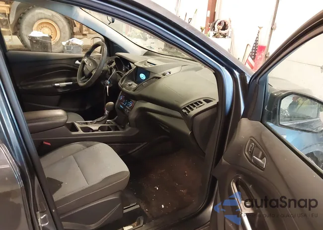 1FMCU0GDXHUD52352: 44274686