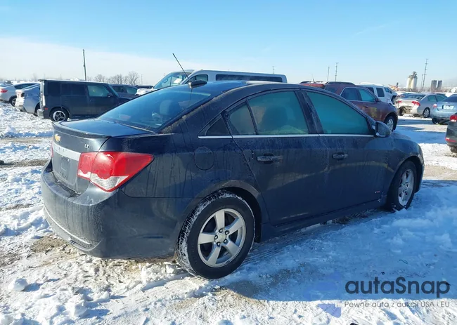 1G1PE5SB2G7219807: 44274708