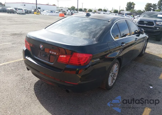 WBAFR7C51DC818726: 44274726