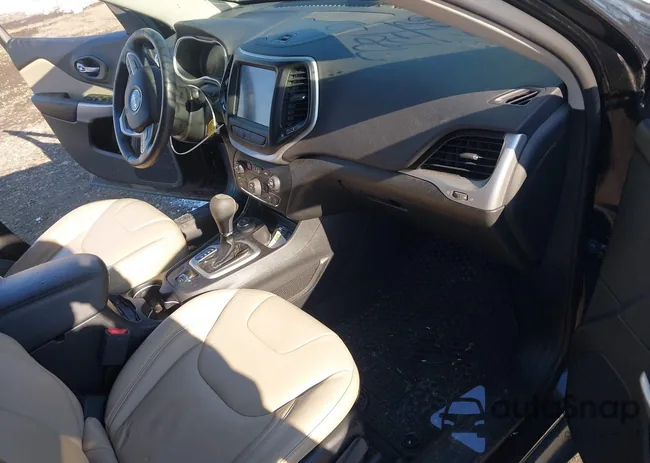 1C4PJMCS7HW618392: 44274777