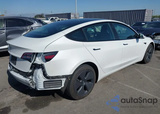 5YJ3E1EA9PF402410: 44274805