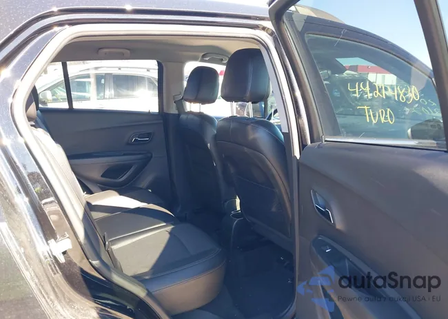 KL7CJLSB0LB009779: 44274830