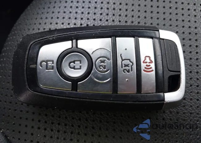 1FMCU9H98MUA24940: 44274889