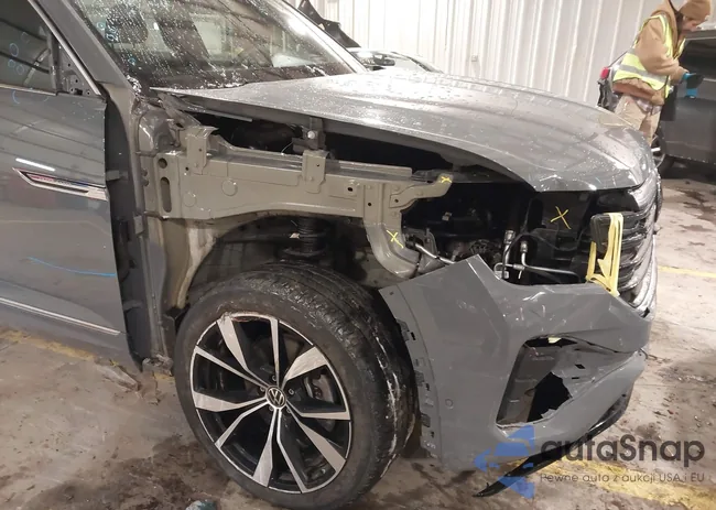 1V2FE2CAXRC204181: 44274927