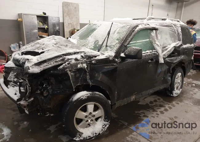 1FMCU9D72BKB18650: 44274932