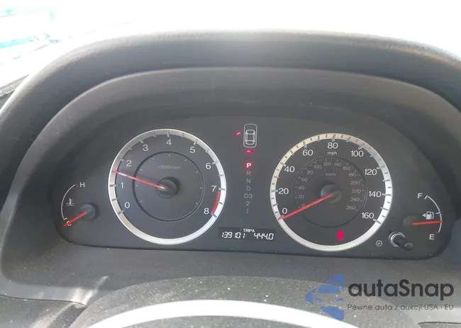 1HGCP2F85CA112195: 44275044