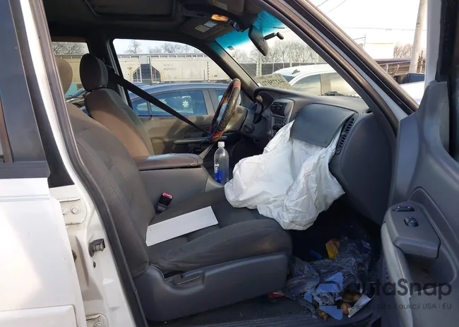 1FMZU67E62UA93629: 44275072