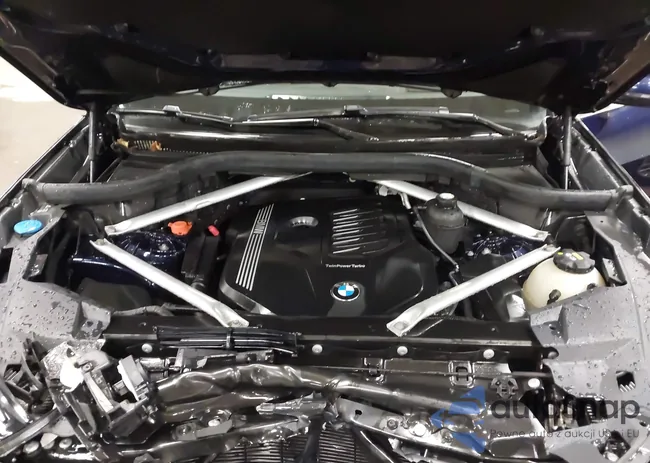 5UXCR6C56KLL52268: 44275077