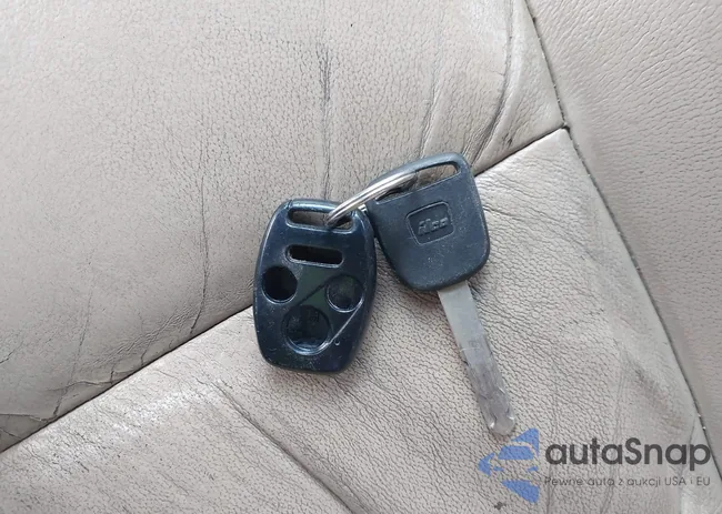 1HGCP3F88BA012919: 44276161