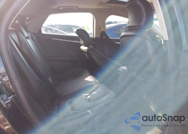 3FA6P0K93HR115131: 44276353