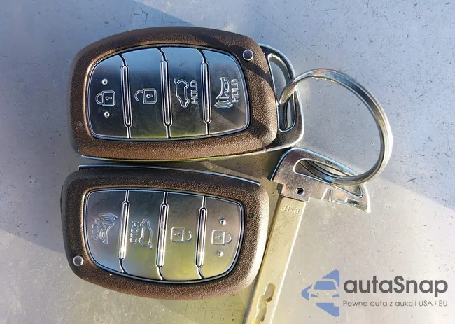 KMHC85LC3KU136087: 44276422