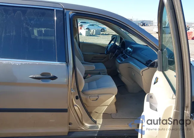 5FNRL38208B081942: 44276517