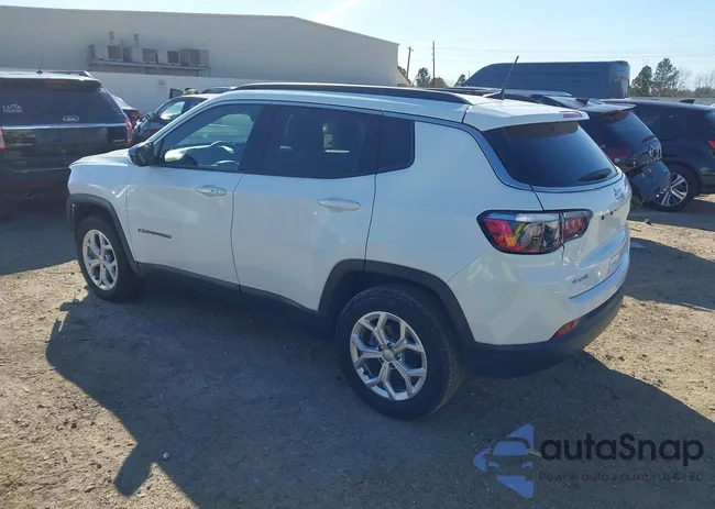 3C4NJDBN8RT118428: 44276023