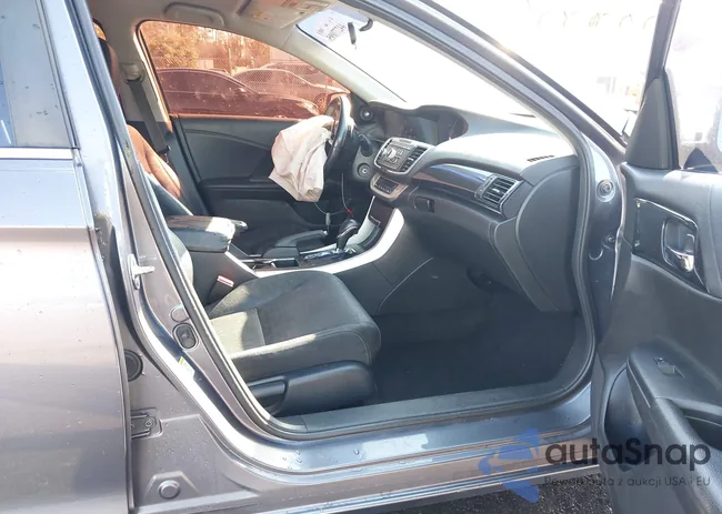 1HGCR2F55EA056553: 44277095