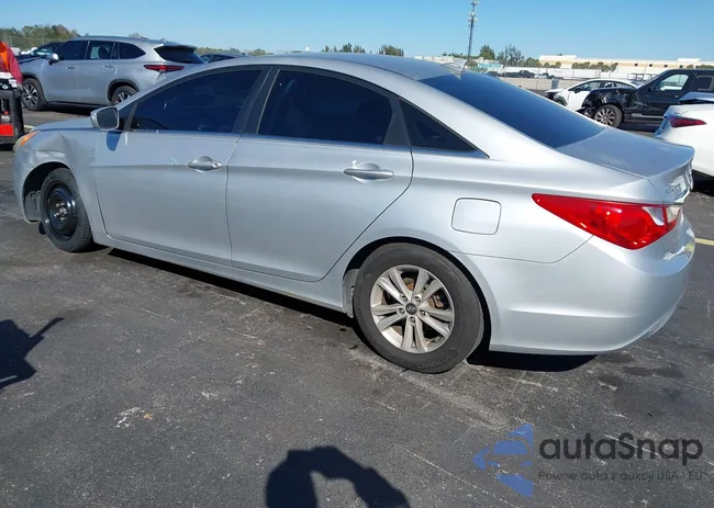 5NPEB4AC9DH671093: 44277103