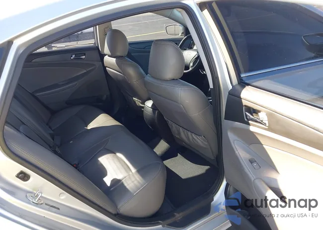 5NPEB4AC9DH671093: 44277103