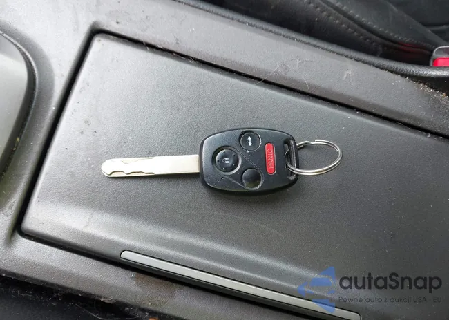 1HGCS12809A002128: 44277205