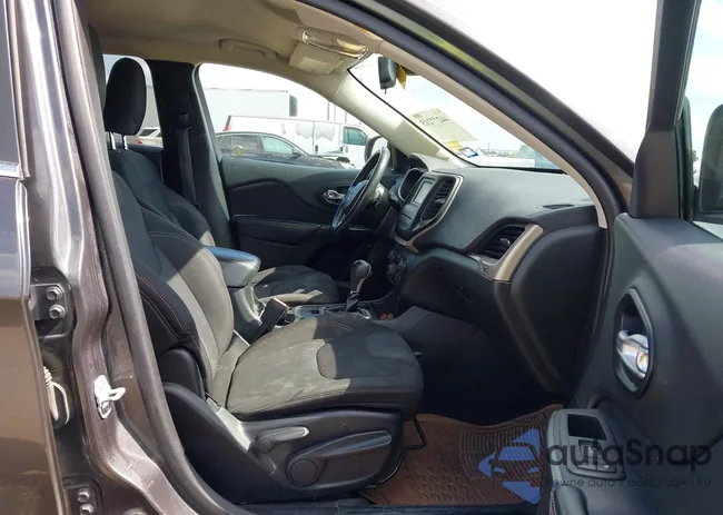 1C4PJLCS5FW636736: 44277215