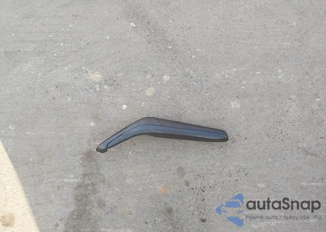 1G6DP5EV1A0141663: 44277217