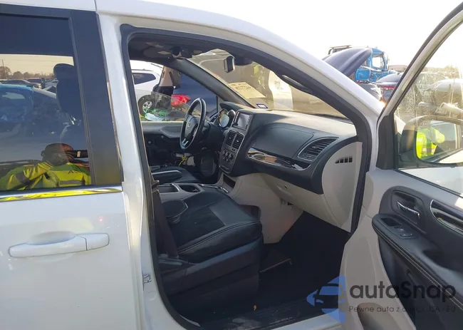 2C4RDGCG0KR622992: 44277220