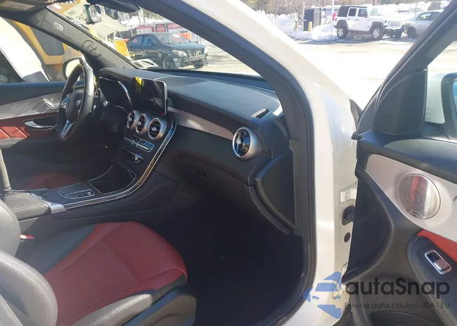 W1N0G8EB3MF905879: 44277245