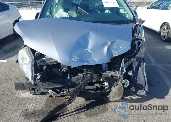 5TDKZ3DC5JS928180: 44277460