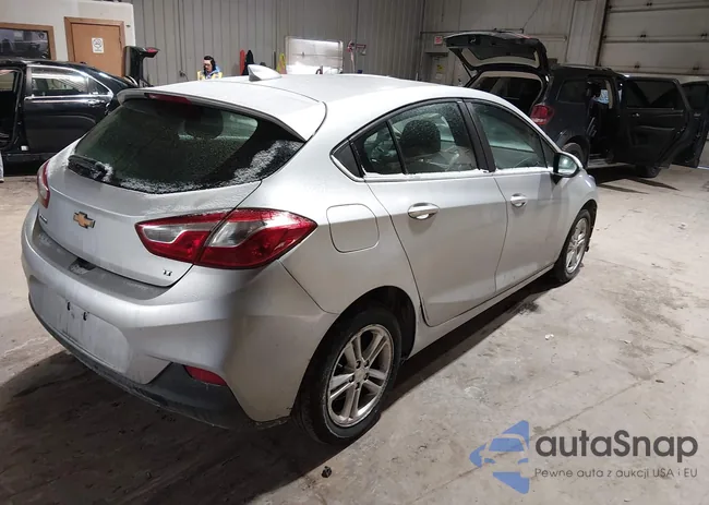 3G1BE6SM0JS653962: 44277501