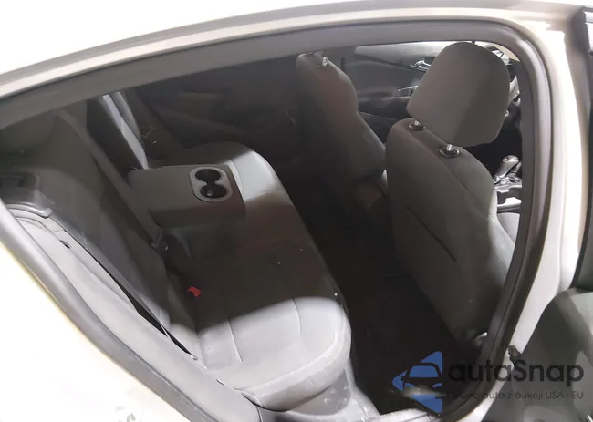 3G1BE6SM0JS653962: 44277501