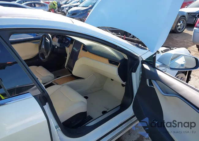 5YJSA1E23JF294941: 44277562