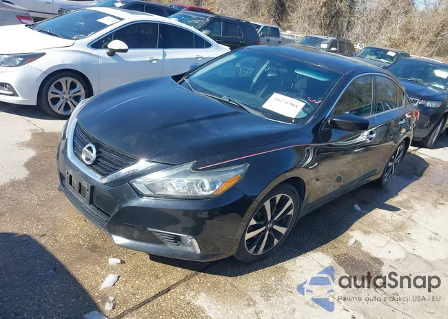 1N4AL3AP1JC285743: 44276908