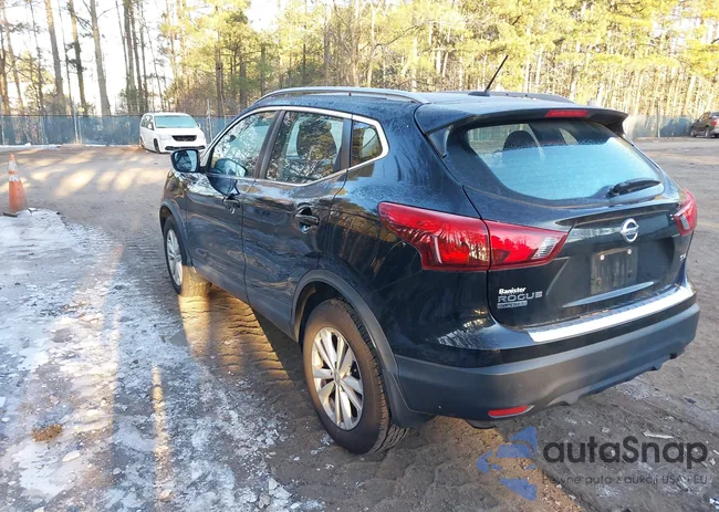 JN1BJ1CPXHW017114: 44276964