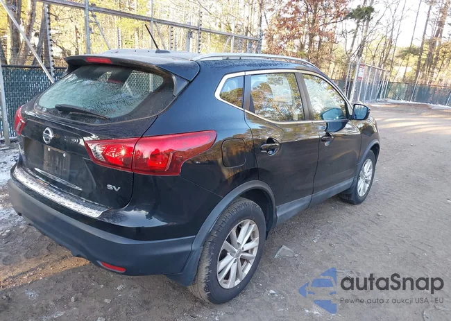 JN1BJ1CPXHW017114: 44276964