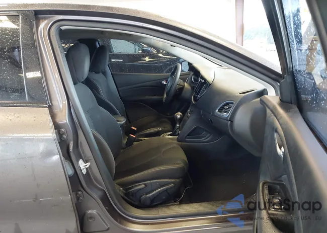 1C3CDFBB3GD732889: 44277078