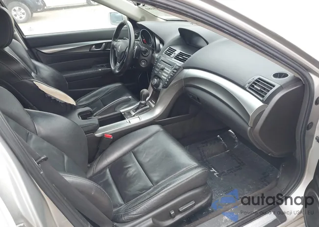 19UUA96219A000559: 44278080