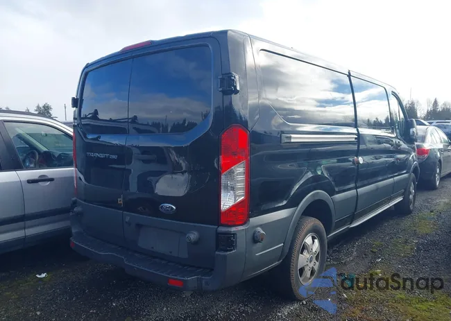 1FTYR2YM5HKB04852: 44278212