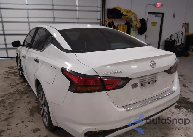 1N4BL4DW4MN301598: 44277770