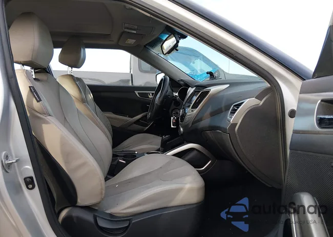 KMHTC6AD3CU069637: 44277855