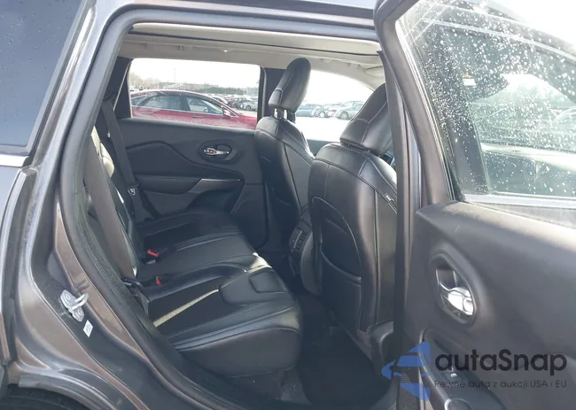 1C4PJMLN2KD174612: 44279216