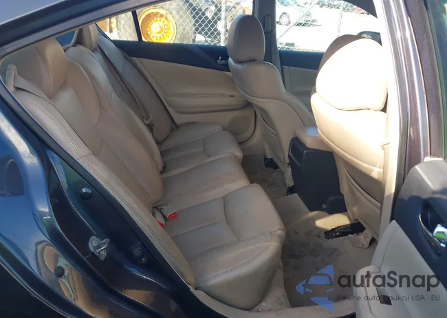 1N4AA5AP7DC828275: 44279241