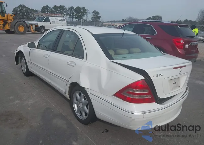 WDBRF64J12F282613: 44279357