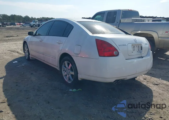 1N4BA41E75C831868: 44279359