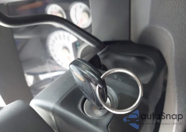 1D7HA18218J166552: 44279372