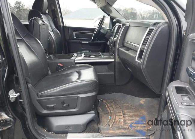 1C6RR7WM9ES476427: 44279384