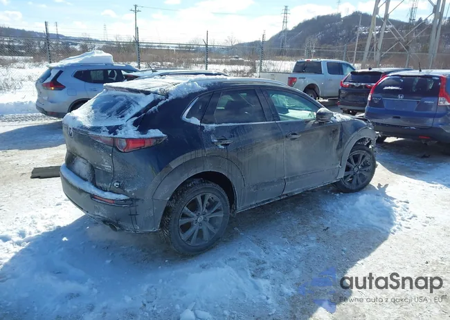 3MVDMBEY7NM447489: 44279542