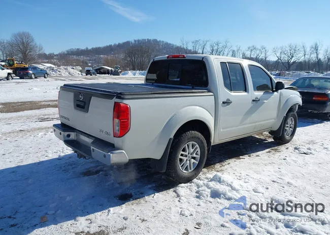 1N6AD0EV7GN716627: 44279547