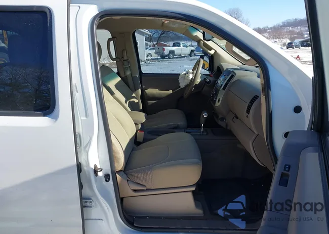 1N6AD0EV7GN716627: 44279547